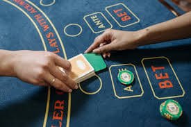 Live dealer at Asian Games table on ligapelangi